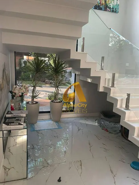 Foto 5 de Casa de Condomínio com 4 quartos à venda, 360m2 em Santana De Parnaiba - SP