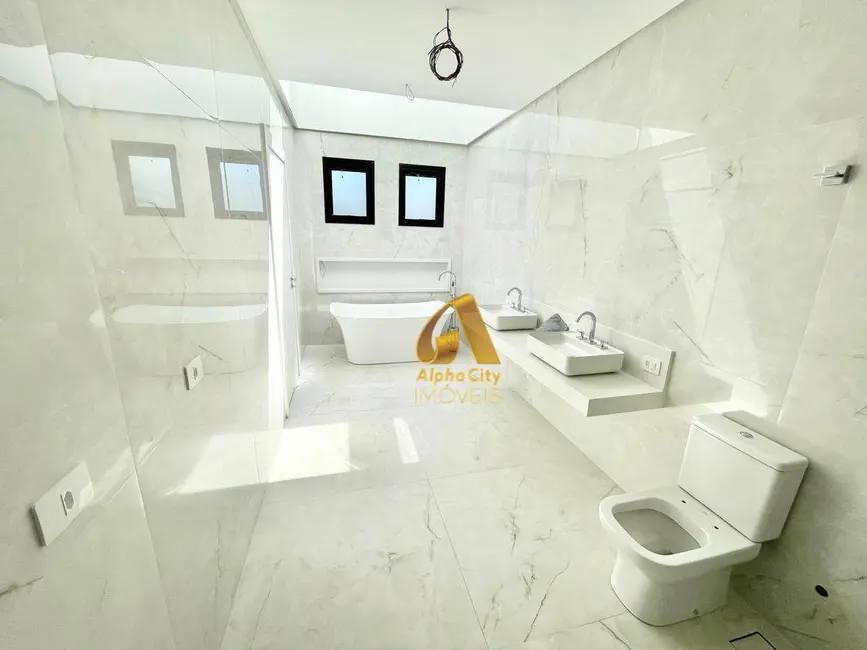 Foto 2 de Casa de Condomínio com 4 quartos à venda, 560m2 em Barueri - SP