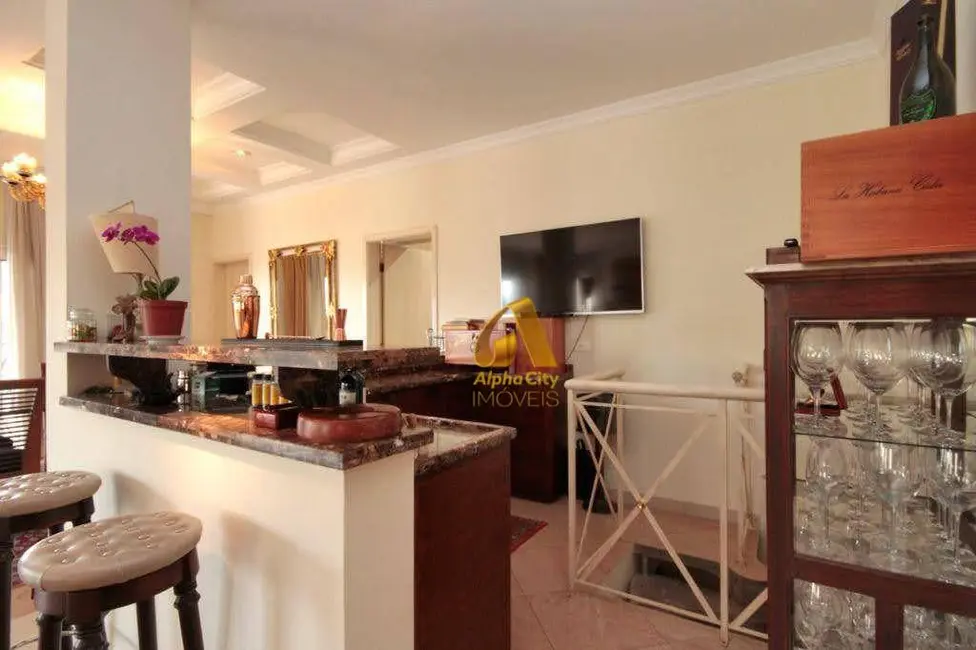 Foto 9 de Casa de Condomínio com 6 quartos à venda e para alugar, 980m2 em Santana De Parnaiba - SP