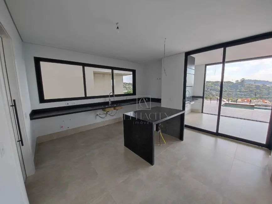 Casa de Condomínio com 4 quartos à venda, 490m2 em Santana De Parnaiba - SP - imagem 5 Foto 5 de Casa de Condomínio com 4 quartos à venda, 490m2 em Santana De Parnaiba - SP