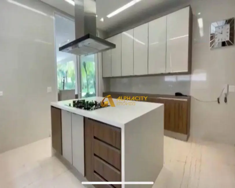 Casa de Condomínio com 5 quartos à venda, 2060m2 em Tamboré, Santana De Parnaiba - SP - imagem 9 Foto 9 de Casa de Condomínio com 5 quartos à venda, 2060m2 em Tamboré, Santana De Parnaiba - SP