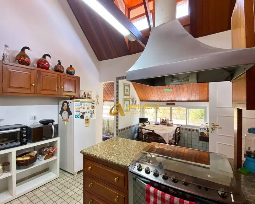 Casa de Condomínio com 3 quartos à venda, 514m2 em Santana De Parnaiba - SP - imagem 2 Foto 2 de Casa de Condomínio com 3 quartos à venda, 514m2 em Santana De Parnaiba - SP