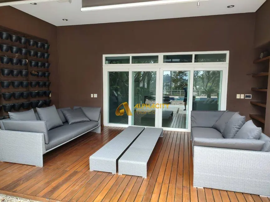 Casa de Condomínio com 6 quartos para alugar, 1000m2 em Tamboré, Santana De Parnaiba - SP - imagem 4 Foto 4 de Casa de Condomínio com 6 quartos para alugar, 1000m2 em Tamboré, Santana De Parnaiba - SP