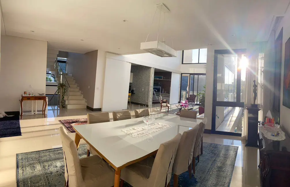 Foto 1 de Casa de Condomínio com 4 quartos à venda, 450m2 em Santana De Parnaiba - SP