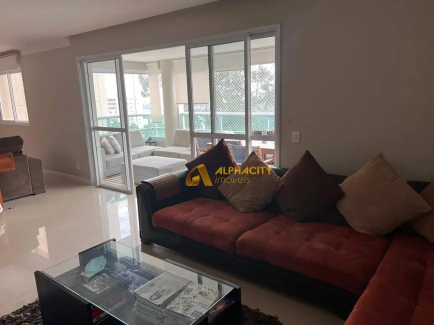 Foto 4 de Apartamento com 3 quartos para alugar, 300m2 em Santana De Parnaiba - SP