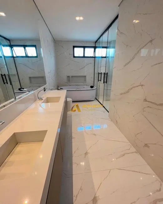 Foto 4 de Casa de Condomínio com 4 quartos à venda, 560m2 em Barueri - SP