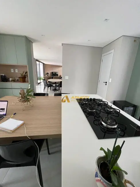 Casa de Condomínio com 3 quartos à venda, 550m2 em Santana De Parnaiba - SP - imagem 4 Foto 4 de Casa de Condomínio com 3 quartos à venda, 550m2 em Santana De Parnaiba - SP