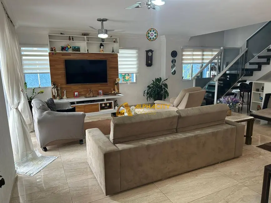 Casa de Condomínio com 4 quartos à venda, 420m2 em Santana De Parnaiba - SP - imagem 5 Foto 5 de Casa de Condomínio com 4 quartos à venda, 420m2 em Santana De Parnaiba - SP