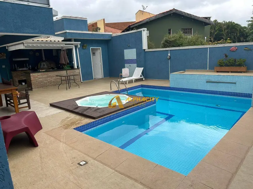 Casa de Condomínio com 4 quartos à venda, 420m2 em Santana De Parnaiba - SP - imagem 3 Foto 3 de Casa de Condomínio com 4 quartos à venda, 420m2 em Santana De Parnaiba - SP