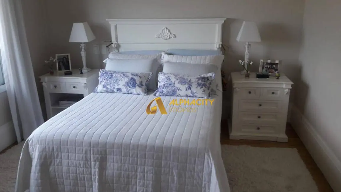 Foto 6 de Casa de Condomínio com 3 quartos à venda, 420m2 em Santana De Parnaiba - SP