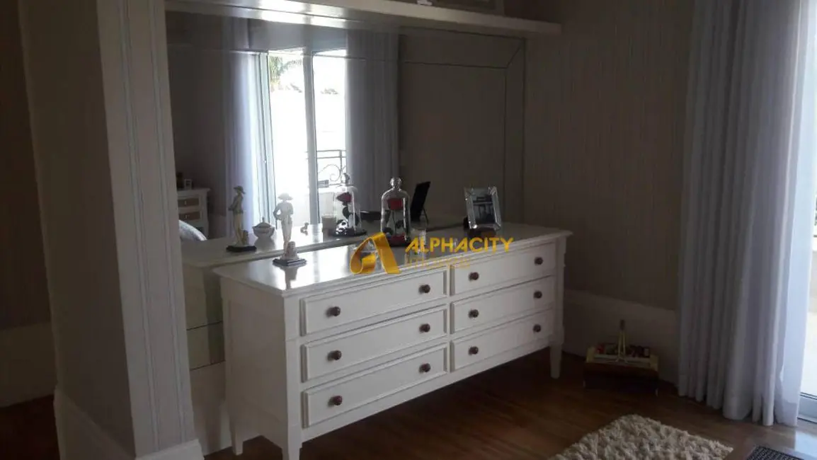 Foto 9 de Casa de Condomínio com 3 quartos à venda, 420m2 em Santana De Parnaiba - SP