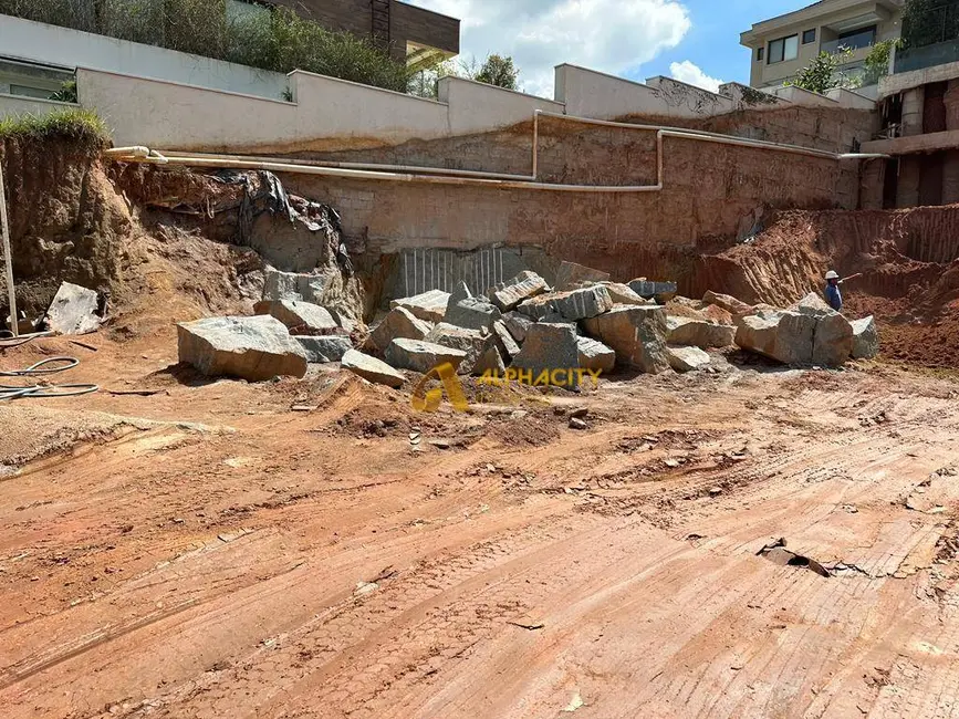 Foto 2 de Terreno / Lote à venda, 1043m2 em Santana De Parnaiba - SP