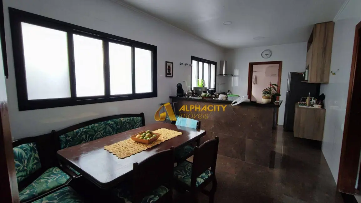 Foto 5 de Casa de Condomínio com 3 quartos à venda, 360m2 em Santana De Parnaiba - SP