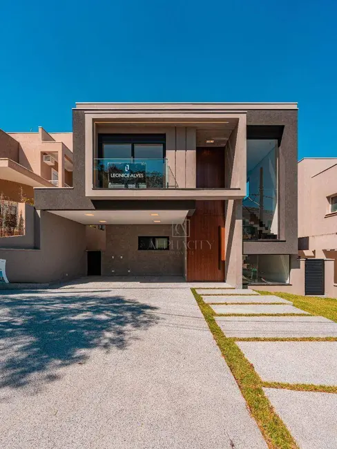 Casa de Condomínio com 4 quartos à venda, 360m2 em Santana De Parnaiba - SP - imagem 1 Foto 1 de Casa de Condomínio com 4 quartos à venda, 360m2 em Santana De Parnaiba - SP