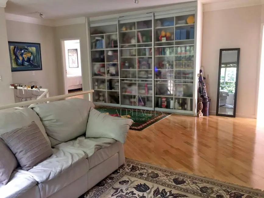 Casa de Condomínio com 4 quartos à venda, 300m2 em Santana De Parnaiba - SP - imagem 6 Foto 6 de Casa de Condomínio com 4 quartos à venda, 300m2 em Santana De Parnaiba - SP