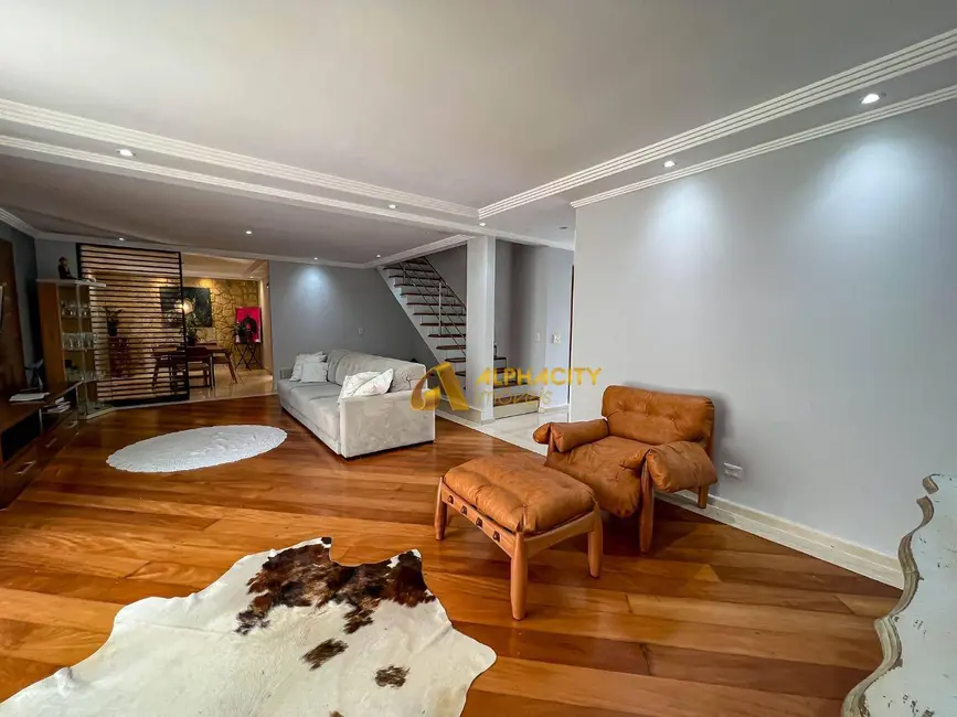 Casa de Condomínio com 4 quartos à venda, 360m2 em Santana De Parnaiba - SP - imagem 3 Foto 3 de Casa de Condomínio com 4 quartos à venda, 360m2 em Santana De Parnaiba - SP