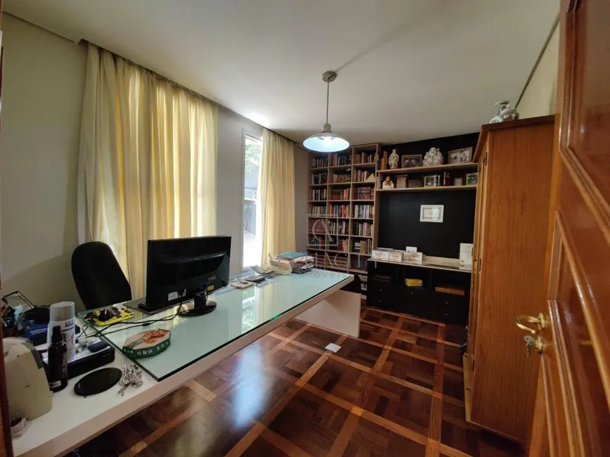 Casa de Condomínio com 4 quartos à venda e para alugar, 1250m2 em Residencial Tamboré, Barueri - SP - imagem 3 Foto 3 de Casa de Condomínio com 4 quartos à venda e para alugar, 1250m2 em Residencial Tamboré, Barueri - SP