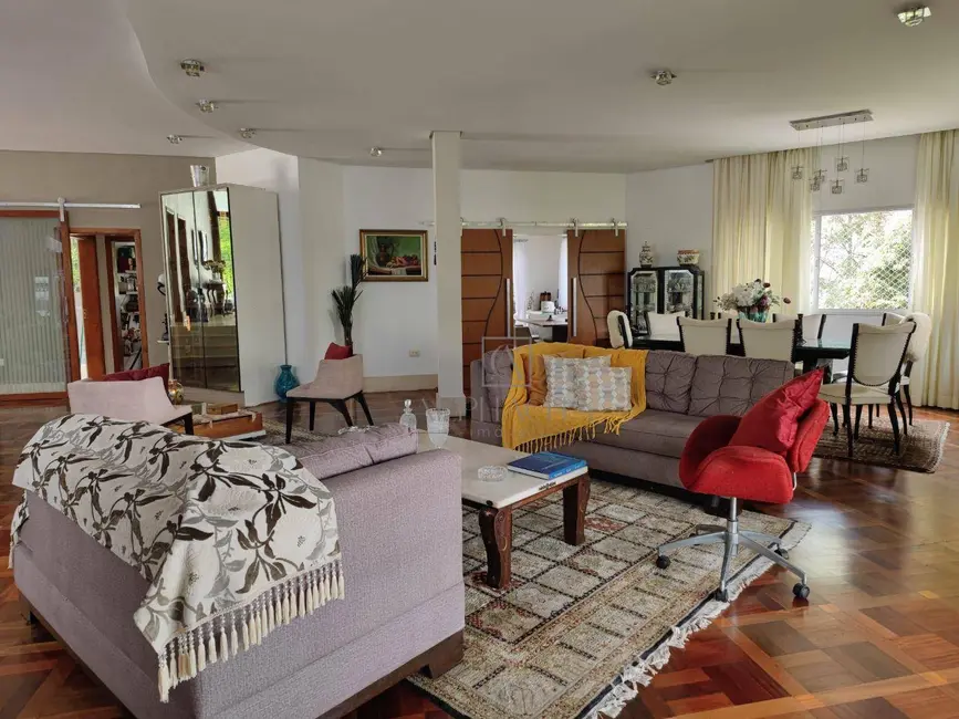 Casa de Condomínio com 4 quartos à venda e para alugar, 1250m2 em Residencial Tamboré, Barueri - SP - imagem 5 Foto 5 de Casa de Condomínio com 4 quartos à venda e para alugar, 1250m2 em Residencial Tamboré, Barueri - SP