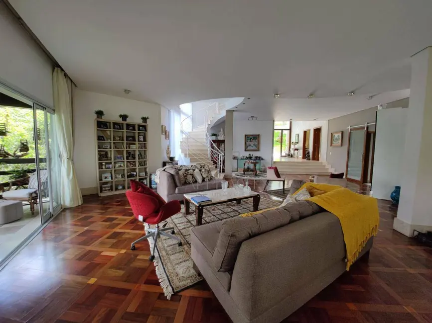 Casa de Condomínio com 4 quartos à venda e para alugar, 1250m2 em Residencial Tamboré, Barueri - SP - imagem 6 Foto 6 de Casa de Condomínio com 4 quartos à venda e para alugar, 1250m2 em Residencial Tamboré, Barueri - SP