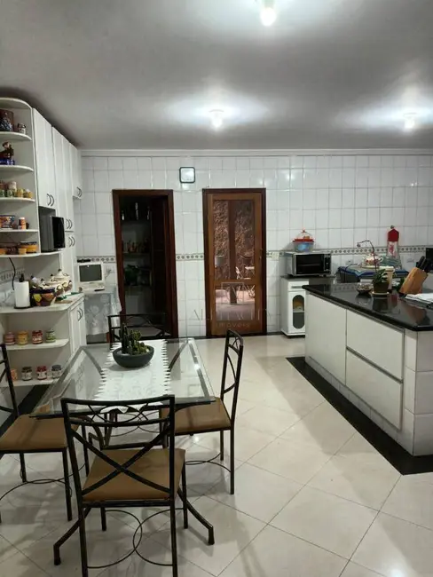 Casa de Condomínio com 7 quartos à venda, 750m2 em Tarumã, Santana De Parnaiba - SP - imagem 3 Foto 3 de Casa de Condomínio com 7 quartos à venda, 750m2 em Tarumã, Santana De Parnaiba - SP