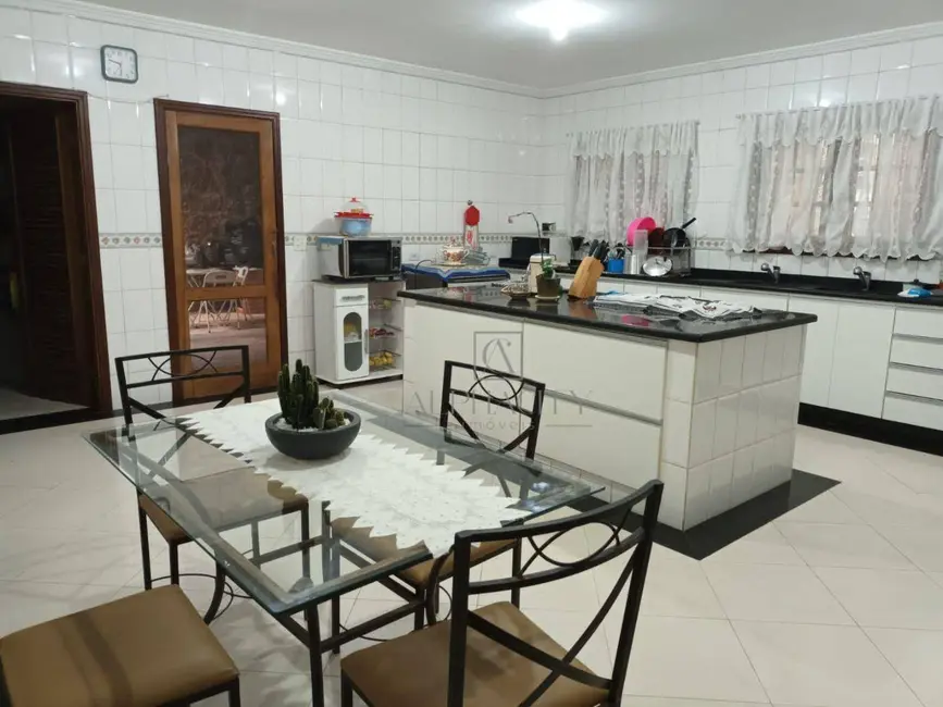 Casa de Condomínio com 7 quartos à venda, 750m2 em Tarumã, Santana De Parnaiba - SP - imagem 2 Foto 2 de Casa de Condomínio com 7 quartos à venda, 750m2 em Tarumã, Santana De Parnaiba - SP