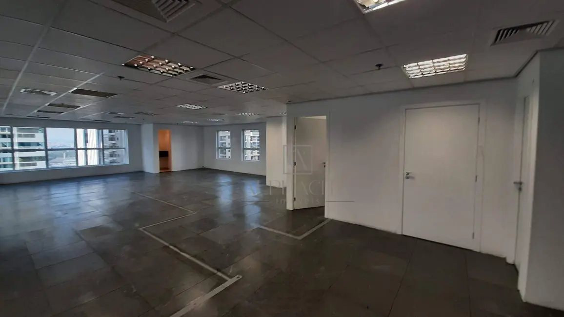 Foto 6 de Sala Comercial à venda, 126m2 em Alphaville Industrial, Barueri - SP