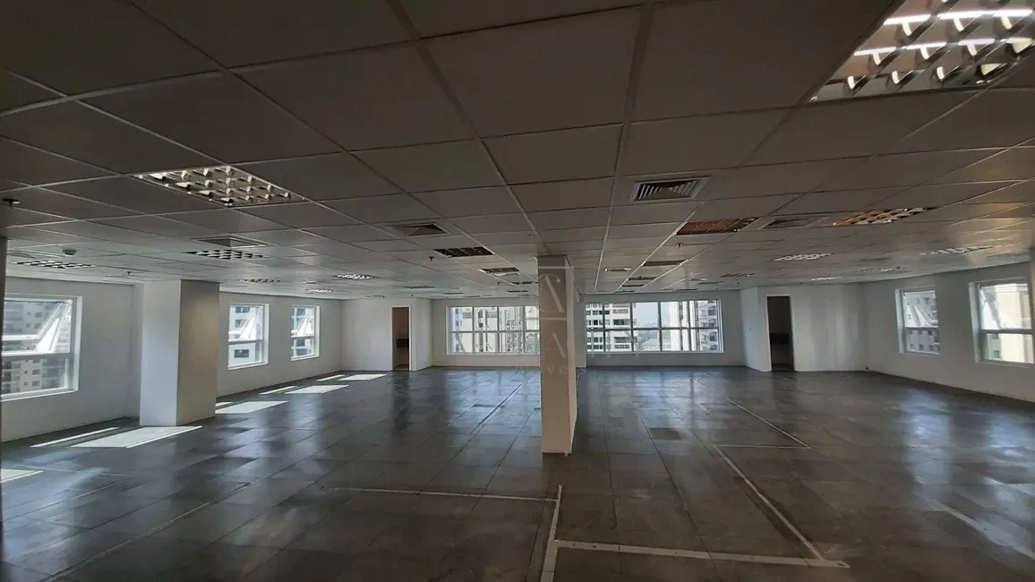 Foto 9 de Sala Comercial à venda, 126m2 em Alphaville Industrial, Barueri - SP