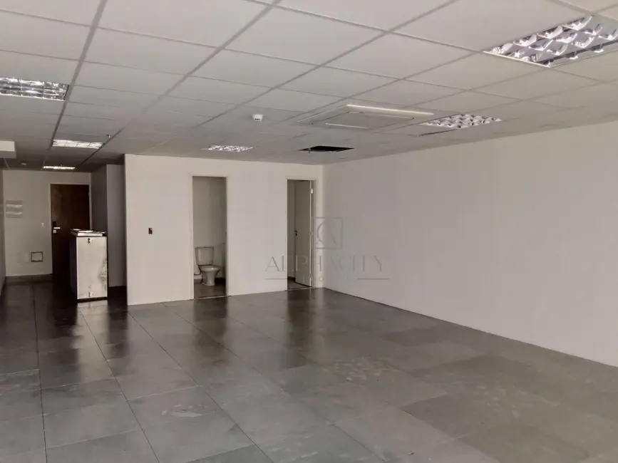 Foto 7 de Sala Comercial para alugar, 67m2 em Empresarial 18 do Forte, Barueri - SP
