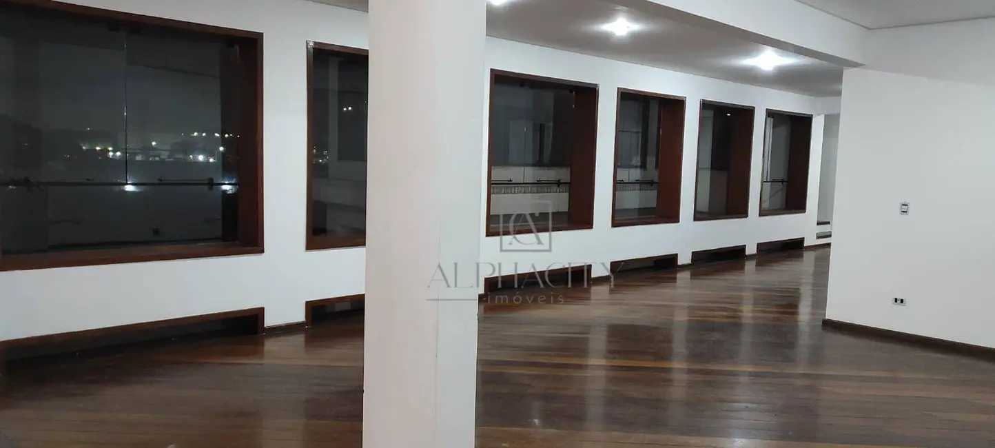 Casa de Condomínio com 5 quartos à venda e para alugar, 1500m2 em Residencial Tamboré, Barueri - SP - imagem 7 Foto 7 de Casa de Condomínio com 5 quartos à venda e para alugar, 1500m2 em Residencial Tamboré, Barueri - SP