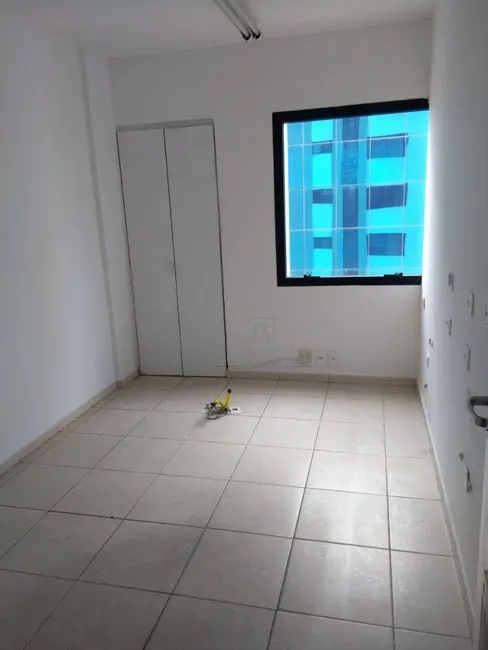 Foto 1 de Sala Comercial para alugar, 38m2 em Alphaville Empresarial, Barueri - SP
