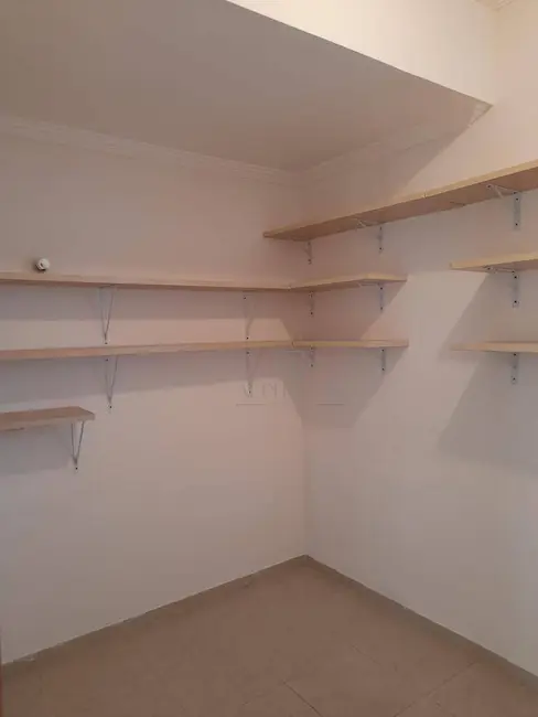 Apartamento com 3 quartos para alugar, 139m2 em Santana De Parnaiba - SP - imagem 3 Foto 3 de Apartamento com 3 quartos para alugar, 139m2 em Santana De Parnaiba - SP