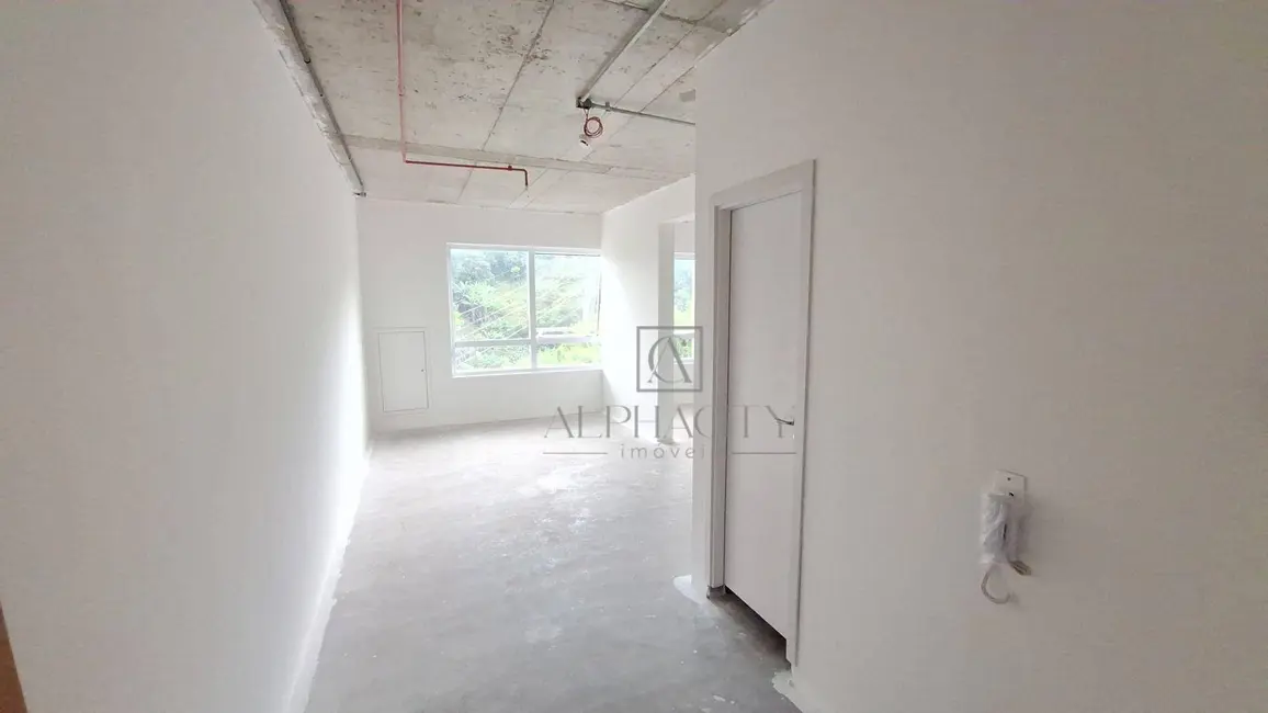 Foto 3 de Sala Comercial à venda e para alugar, 60m2 em Tamboré, Santana De Parnaiba - SP