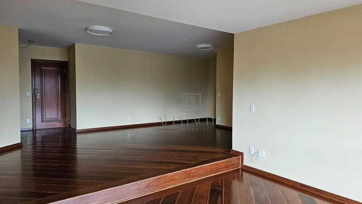 Apartamento com 3 quartos para alugar, 164m2 em Alphaville Industrial, Barueri - SP - imagem 8 Foto 8 de Apartamento com 3 quartos para alugar, 164m2 em Alphaville Industrial, Barueri - SP