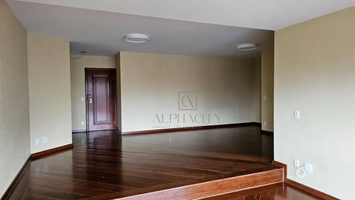 Apartamento com 3 quartos para alugar, 164m2 em Alphaville Industrial, Barueri - SP - imagem 4 Foto 4 de Apartamento com 3 quartos para alugar, 164m2 em Alphaville Industrial, Barueri - SP