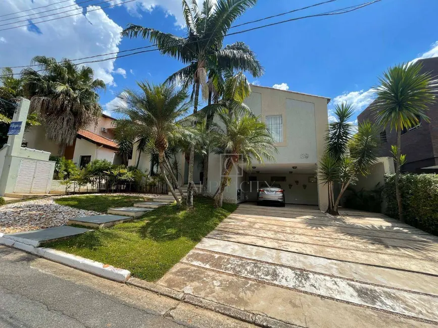 Casa de Condomínio com 4 quartos para alugar, 720m2 em Barueri - SP - imagem 4 Foto 4 de Casa de Condomínio com 4 quartos para alugar, 720m2 em Barueri - SP