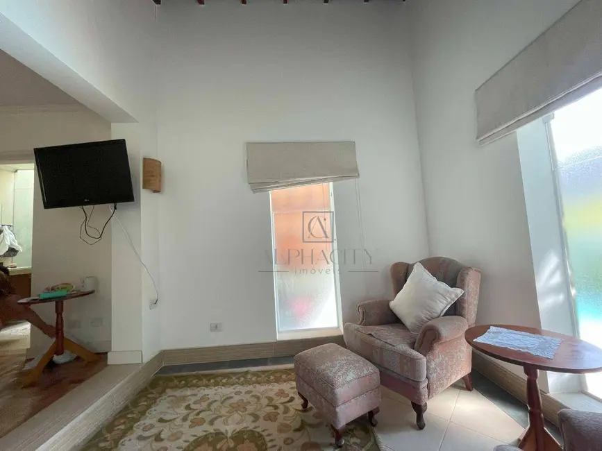 Casa de Condomínio com 4 quartos para alugar, 720m2 em Barueri - SP - imagem 9 Foto 9 de Casa de Condomínio com 4 quartos para alugar, 720m2 em Barueri - SP