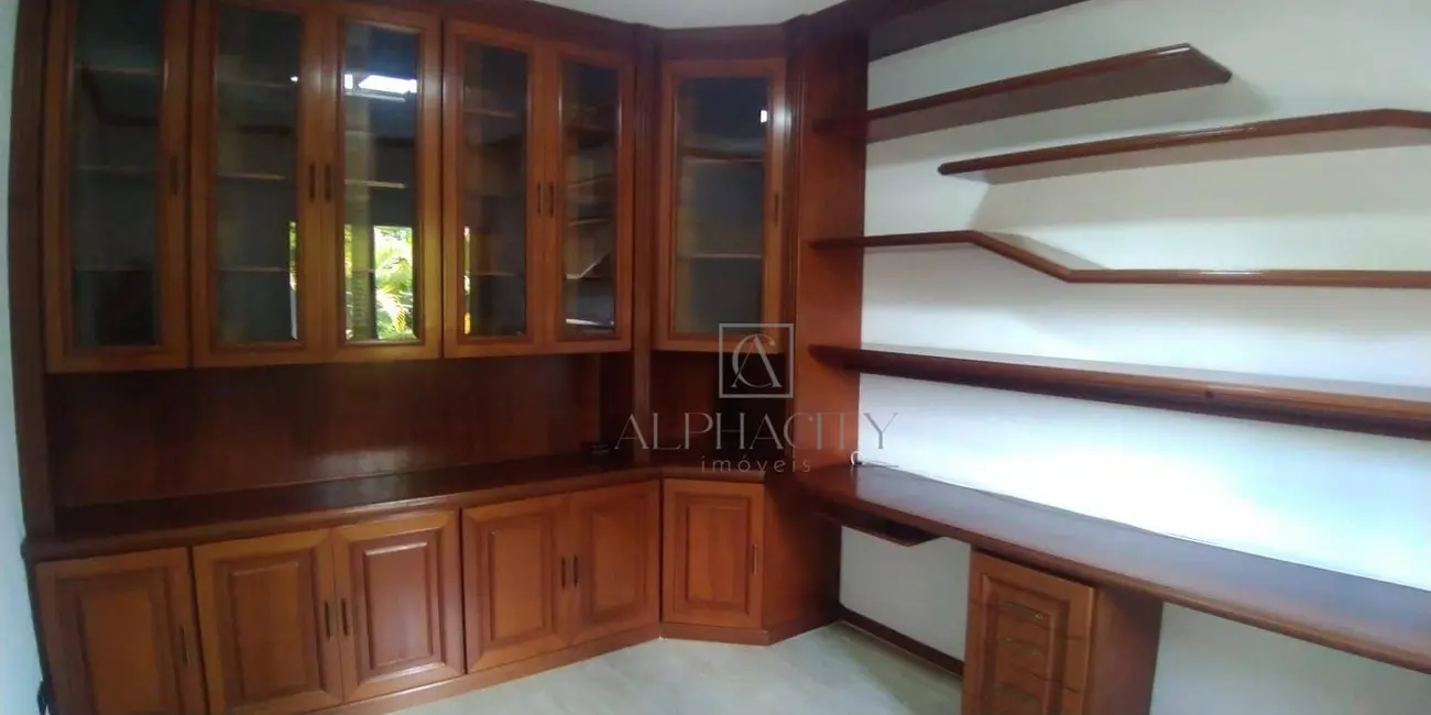 Foto 6 de Casa de Condomínio com 4 quartos para alugar, 360m2 em Santana De Parnaiba - SP