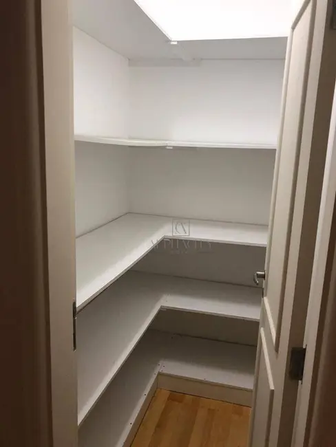 Foto 7 de Apartamento com 4 quartos para alugar, 210m2 em Alphaville Industrial, Barueri - SP
