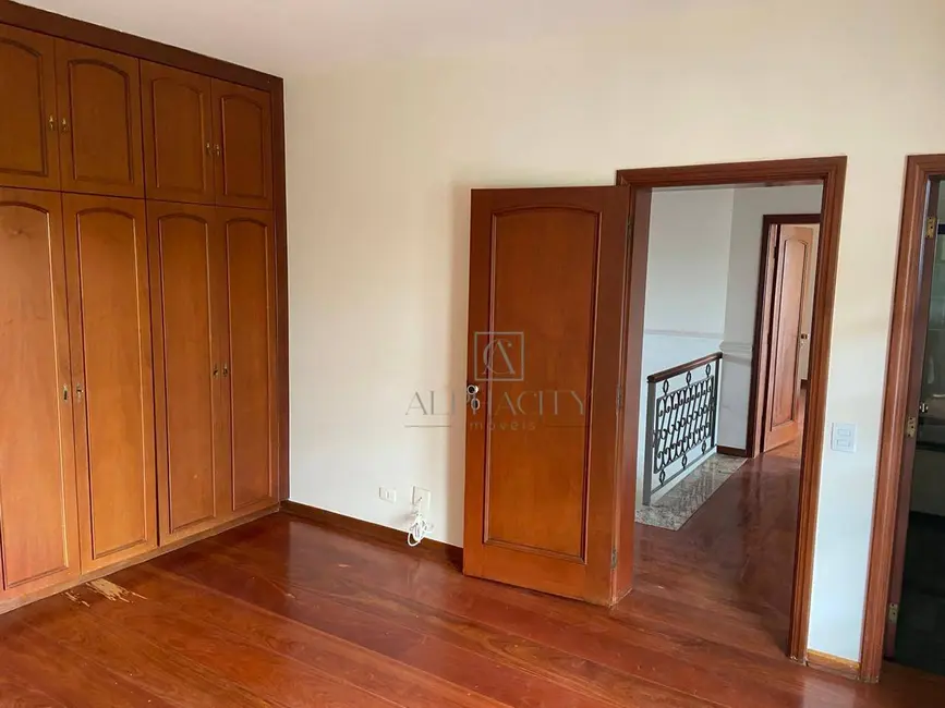 Casa de Condomínio com 4 quartos à venda, 700m2 em Santana De Parnaiba - SP - imagem 5 Foto 5 de Casa de Condomínio com 4 quartos à venda, 700m2 em Santana De Parnaiba - SP