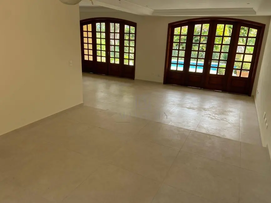 Casa de Condomínio com 4 quartos à venda, 700m2 em Santana De Parnaiba - SP - imagem 4 Foto 4 de Casa de Condomínio com 4 quartos à venda, 700m2 em Santana De Parnaiba - SP