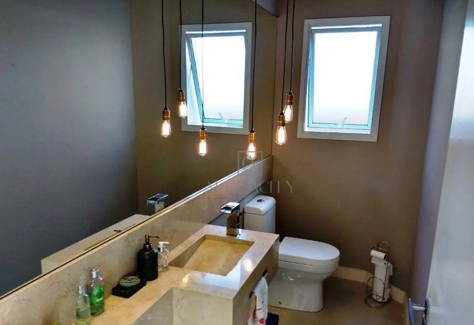 Foto 8 de Casa de Condomínio com 4 quartos à venda, 300m2 em Santana De Parnaiba - SP