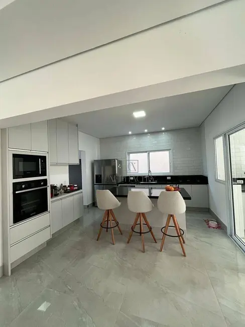 Casa de Condomínio com 4 quartos à venda, 490m2 em Santana De Parnaiba - SP - imagem 1 Foto 1 de Casa de Condomínio com 4 quartos à venda, 490m2 em Santana De Parnaiba - SP