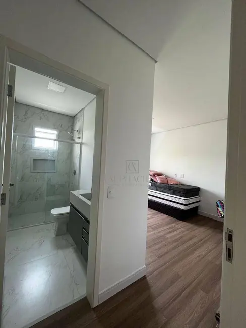 Casa de Condomínio com 4 quartos à venda, 490m2 em Santana De Parnaiba - SP - imagem 4 Foto 4 de Casa de Condomínio com 4 quartos à venda, 490m2 em Santana De Parnaiba - SP