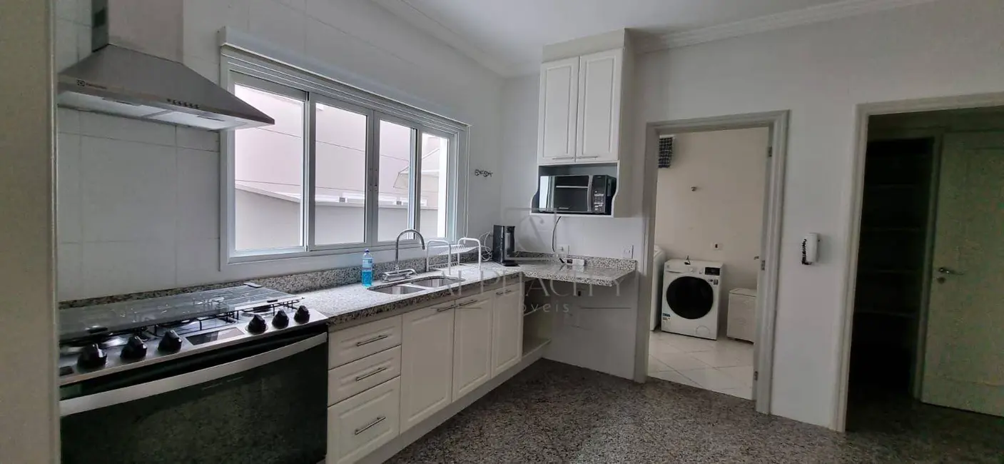 Casa de Condomínio com 4 quartos para alugar, 580m2 em Santana De Parnaiba - SP - imagem 8 Foto 8 de Casa de Condomínio com 4 quartos para alugar, 580m2 em Santana De Parnaiba - SP