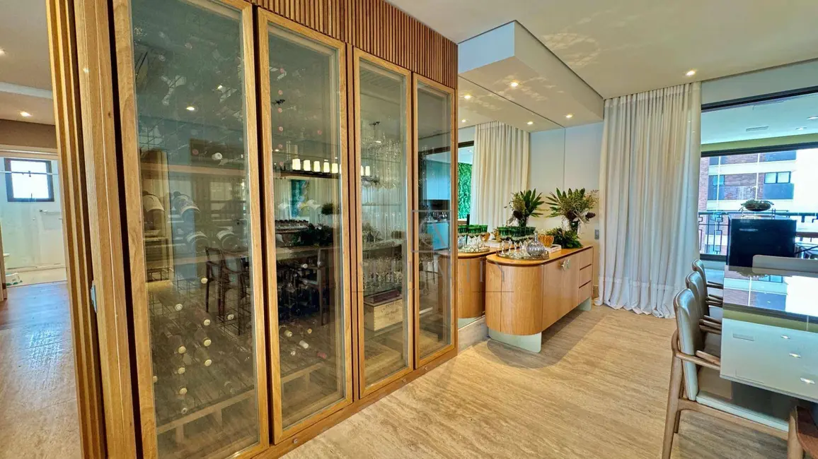 Foto 5 de Apartamento com 3 quartos à venda, 285m2 em Alphaville Empresarial, Barueri - SP