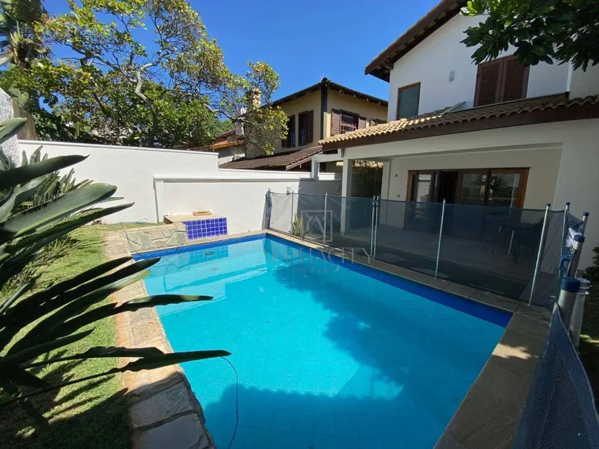 Foto 4 de Casa de Condomínio com 3 quartos à venda, 360m2 em Santana De Parnaiba - SP