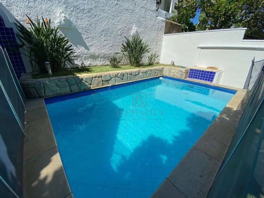 Foto 3 de Casa de Condomínio com 3 quartos à venda, 360m2 em Santana De Parnaiba - SP