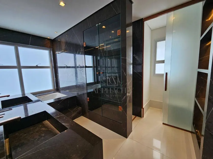 Foto 9 de Apartamento com 3 quartos à venda, 340m2 em Barueri - SP