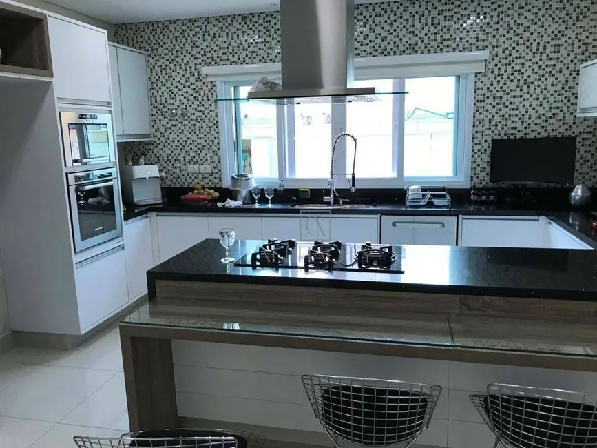 Foto 9 de Casa de Condomínio com 4 quartos à venda, 640m2 em Barueri - SP