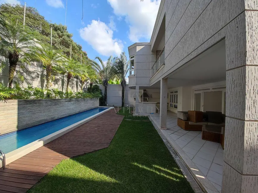 Foto 1 de Casa de Condomínio com 4 quartos para alugar, 560m2 em Barueri - SP